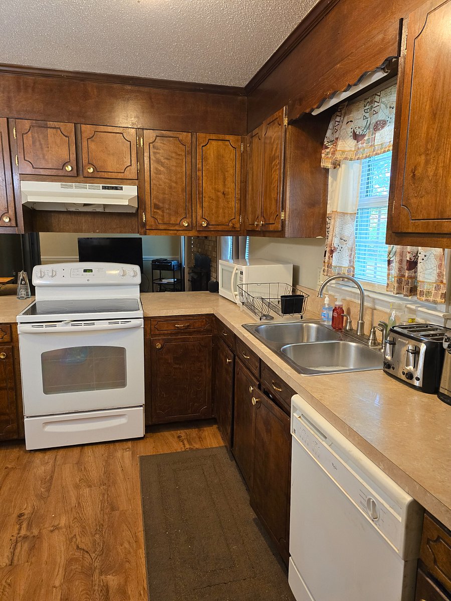 Furnished Finder property 677504_2 photo 18