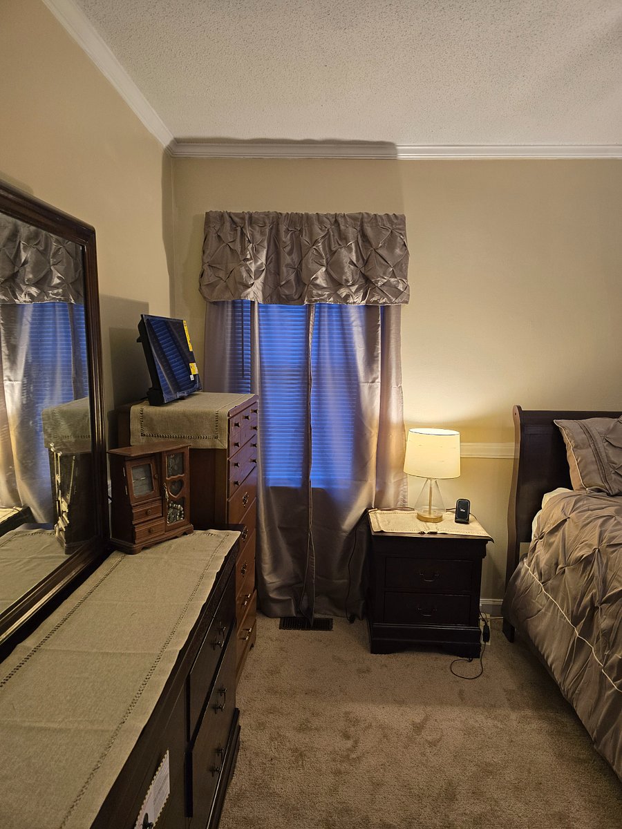 Furnished Finder property 677504_2 photo 34
