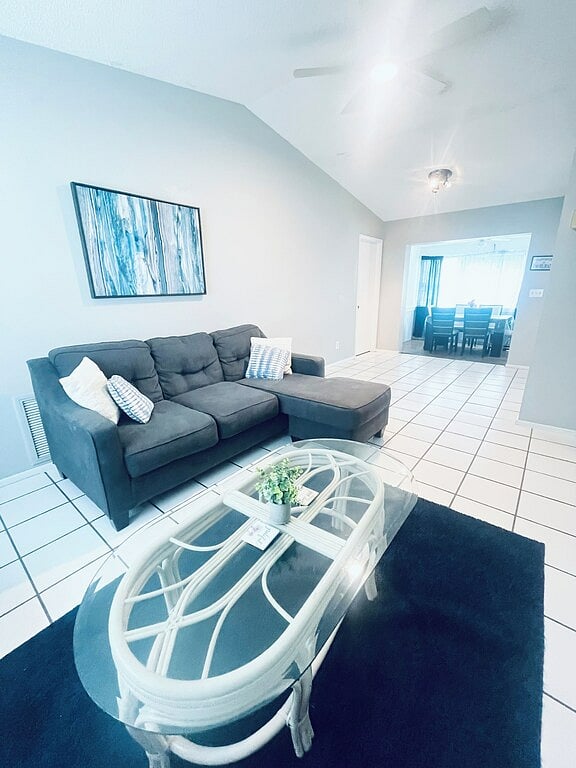 Furnished Finder property 677558_1 photo 9