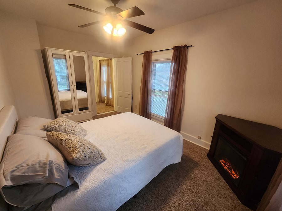Furnished Finder property 677591_1 photo 2