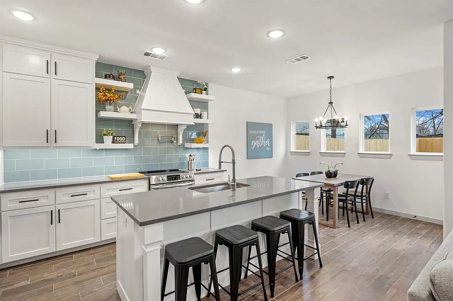 Furnished Finder property 677700_1 photo 8
