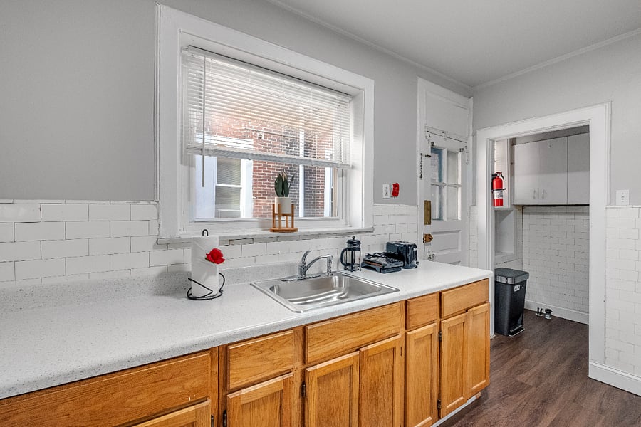 A bright, modern kitchen where style meets function, inspiring culinary creativity every day.