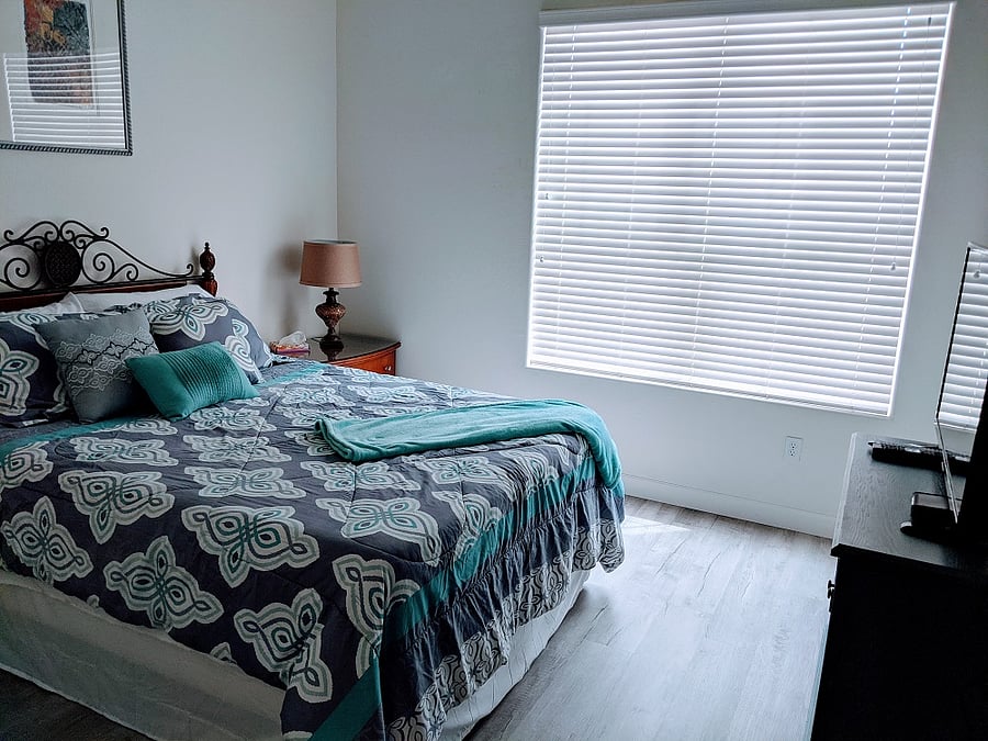 Guest bedroom