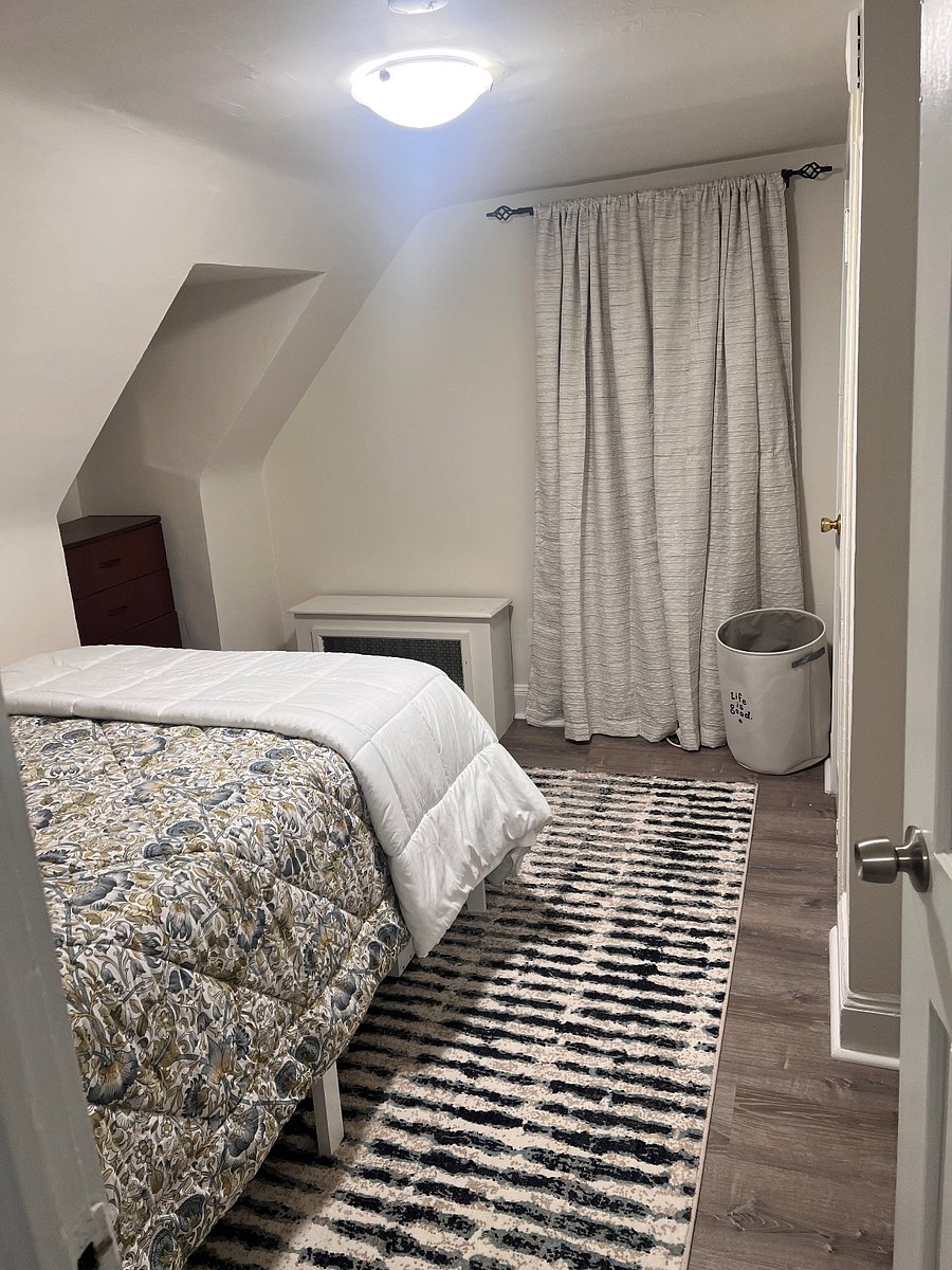 Room #4 Bedroom 2 closets