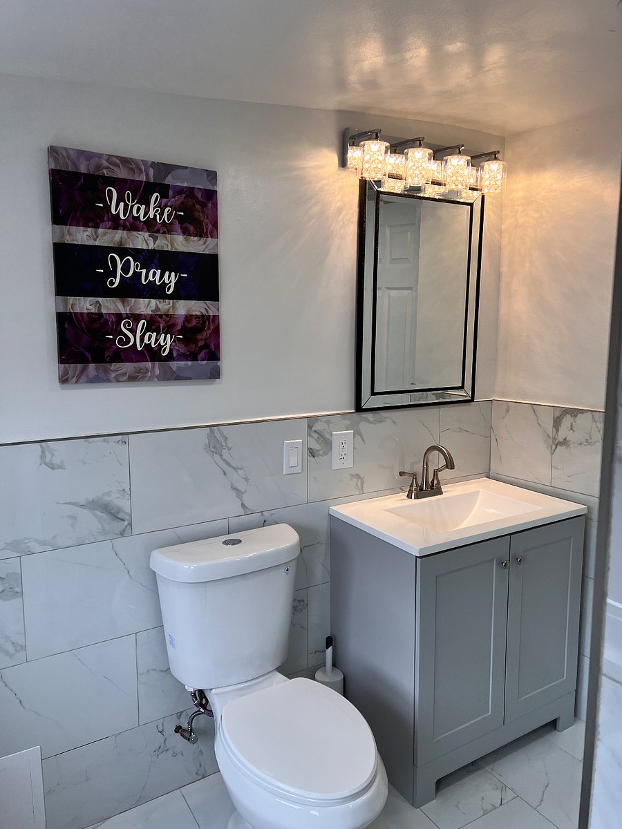 Full Bathroom 2nd level
