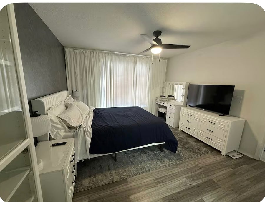 Master Bedroom room 1