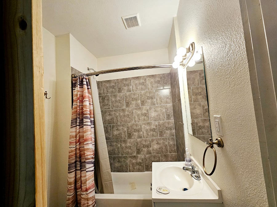 Furnished Finder property 677904_1 photo 4