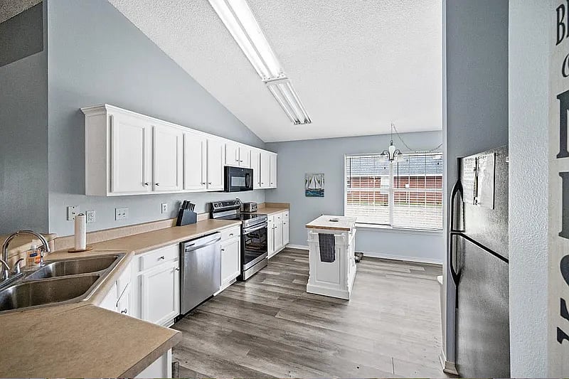 Furnished Finder property 677945_1 photo 6