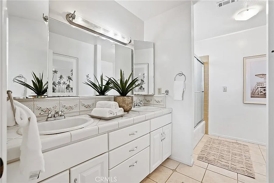 Furnished Finder property 677962_1 photo 12