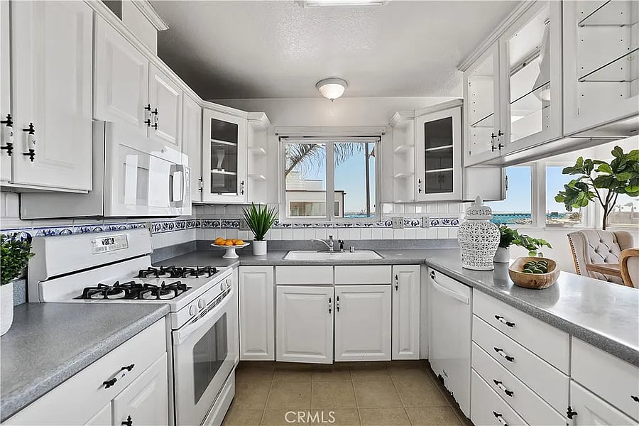 Furnished Finder property 677962_1 photo 15