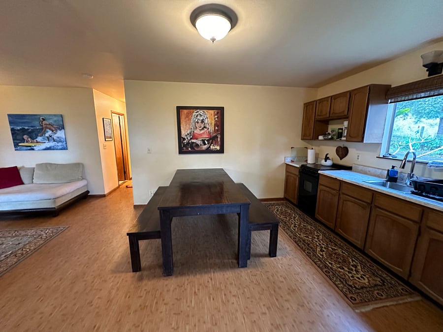 Dining room table