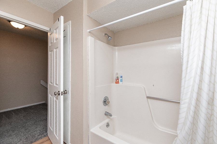 Furnished Finder property 678170_1 photo 13