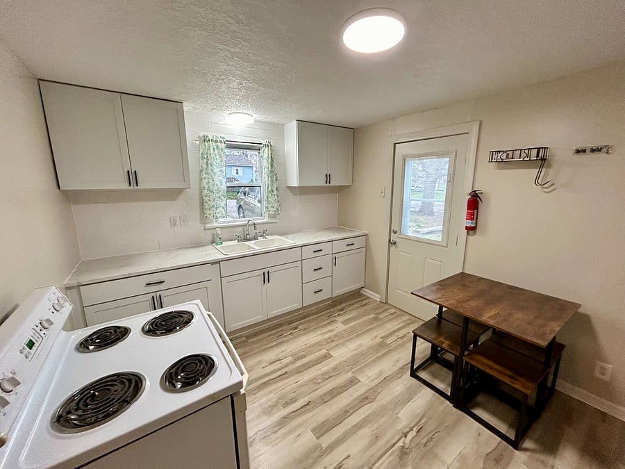 Furnished Finder property 678189_1 photo 4