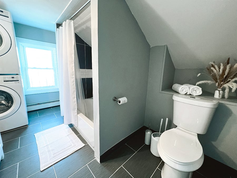 Bathroom 2 Upper Level