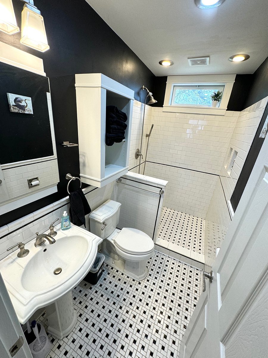 Main floor Walk In Shower