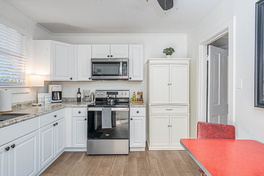 Furnished Finder property 678254_2 photo 11
