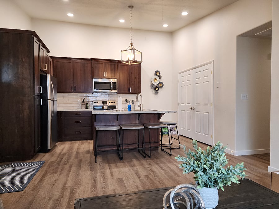 Furnished Finder property 678268_1 photo 3