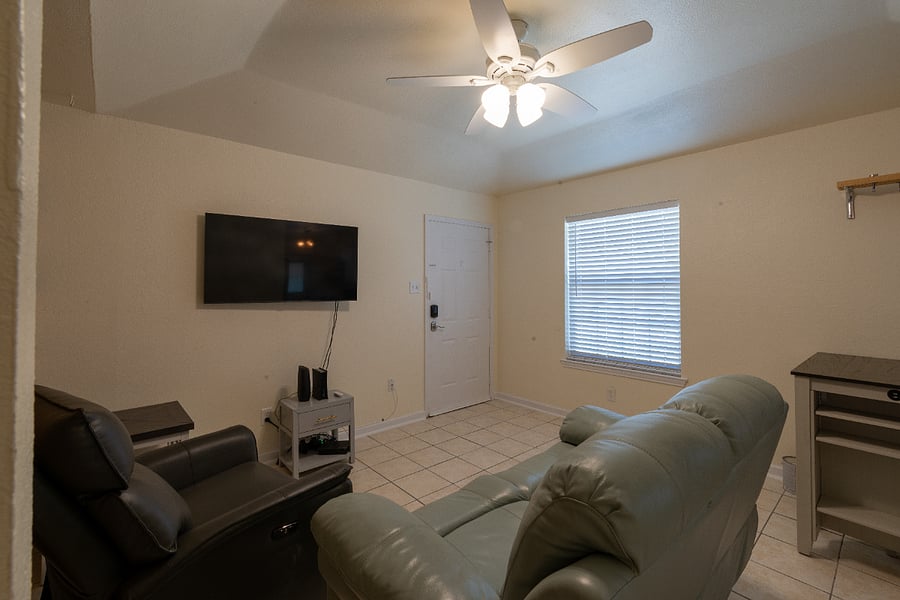 Furnished Finder property 678322_1 photo 3