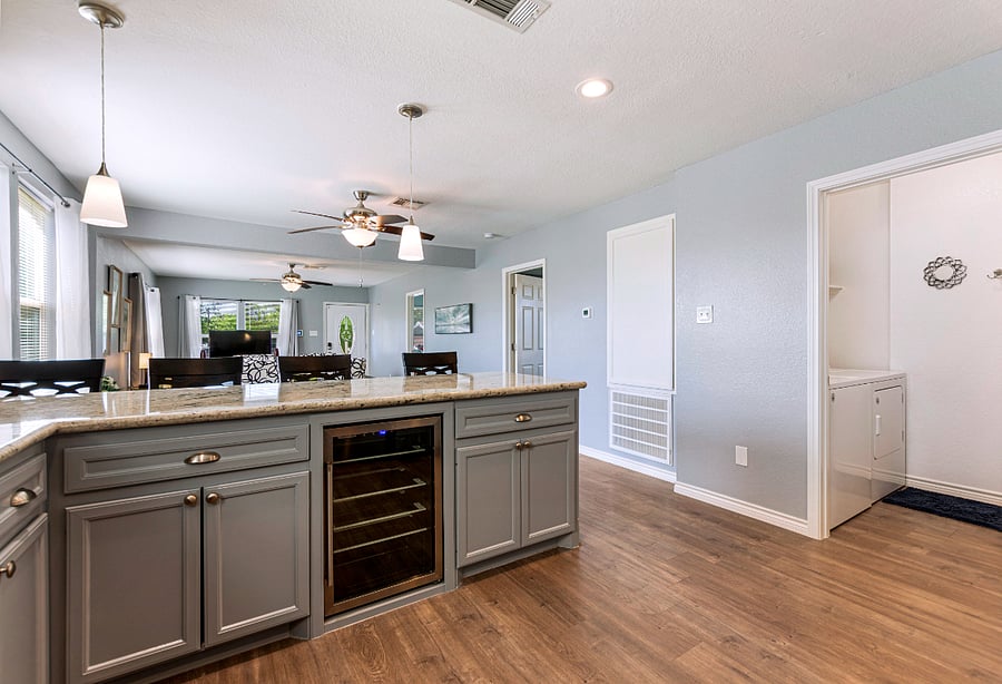 Furnished Finder property 678400_2 photo 10