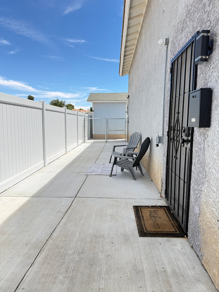 Furnished Finder property 678402_2 photo 5
