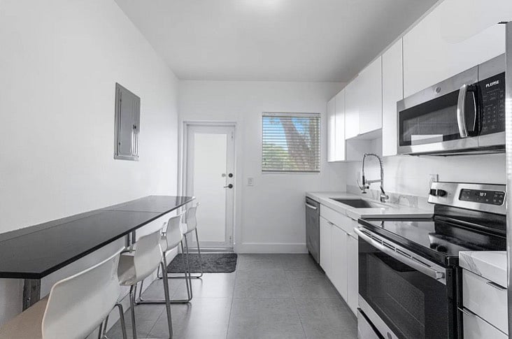 Furnished Finder property 678530_1 photo 11