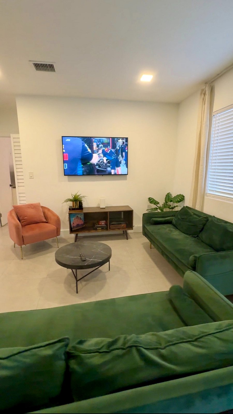 Furnished Finder property 678530_1 photo 9