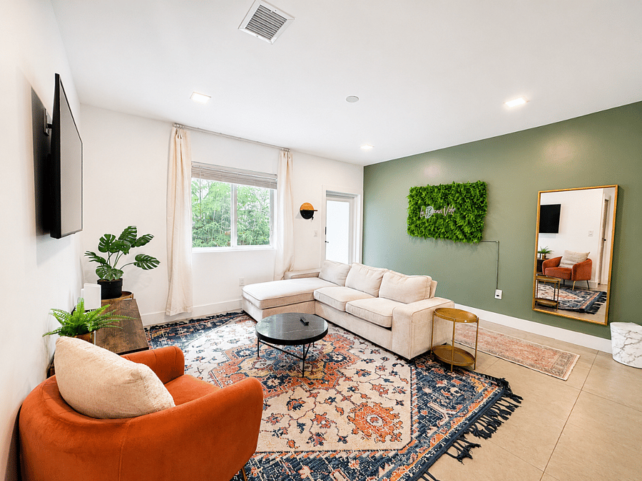 Furnished Finder property 678530_1 photo 1