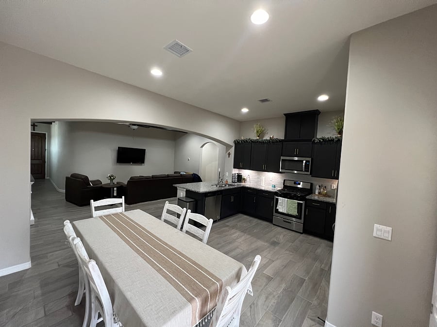 Furnished Finder property 678584_1 photo 9