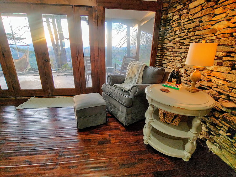 Reading nook in the Mountain Room