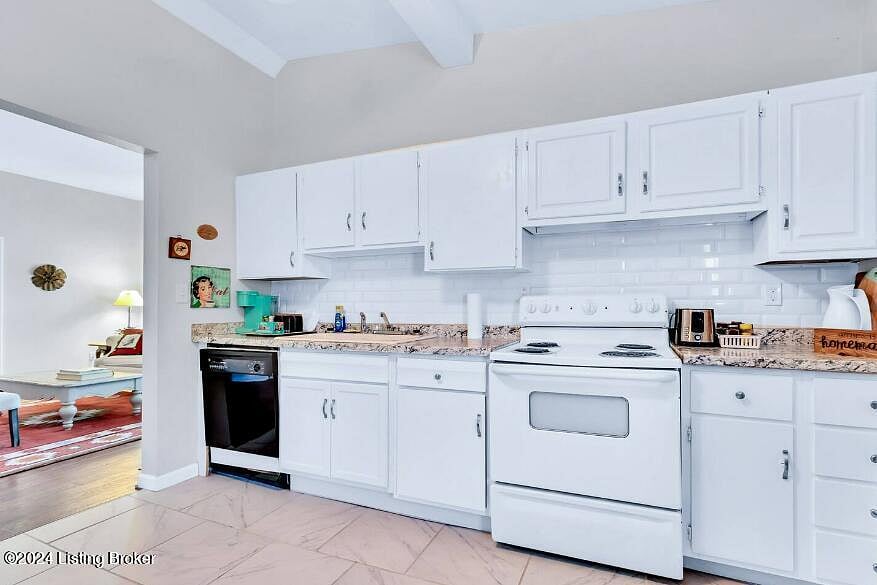 Unit One Kitchen