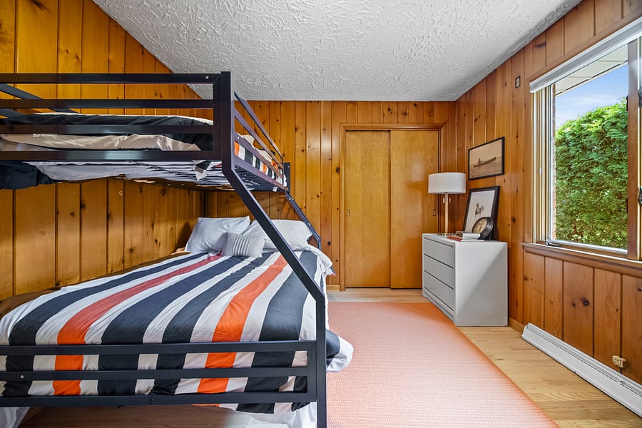 Bunkbed Room