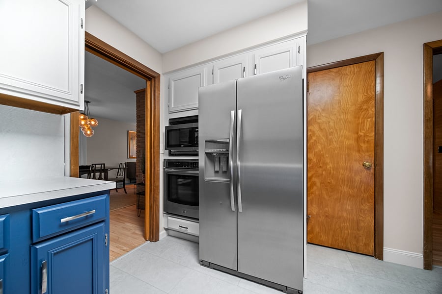 Fridge, Single Electric Oven and microwave