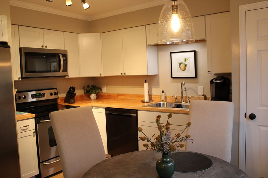 Fully equipped kitchen