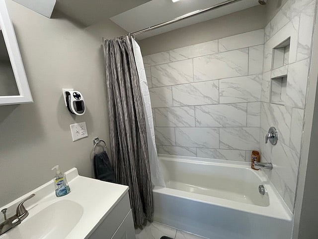Bathroom; tiled shower
