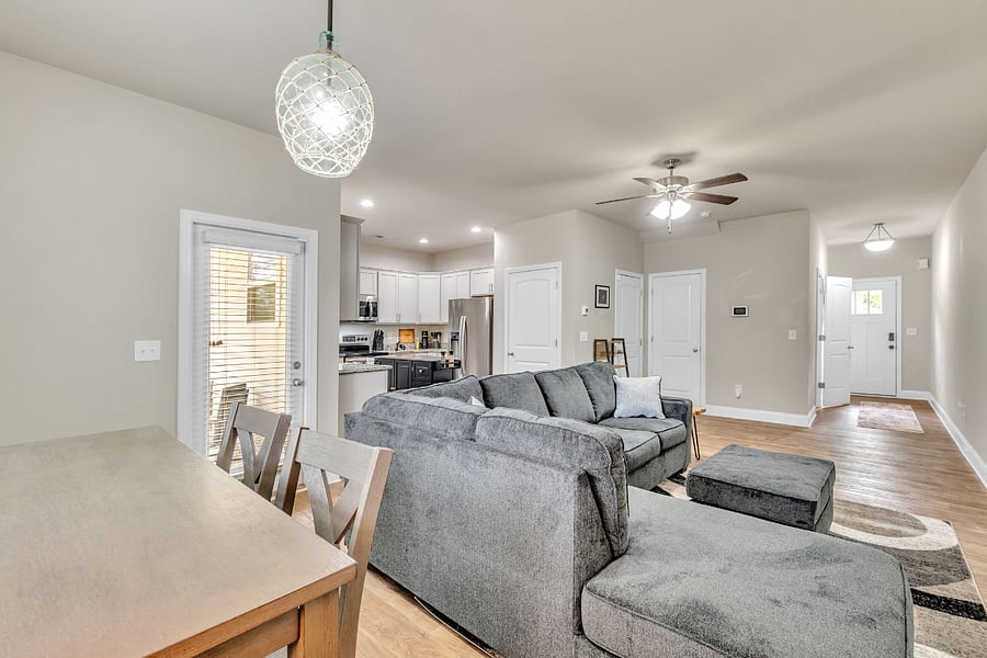Furnished Finder property 679483_3 photo 9