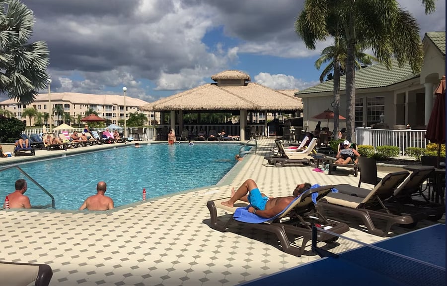 Island Club bar or the Tiki Bar. You can order food and drinks. On some Monday nights, there is music Mondays for dancing and having fun!