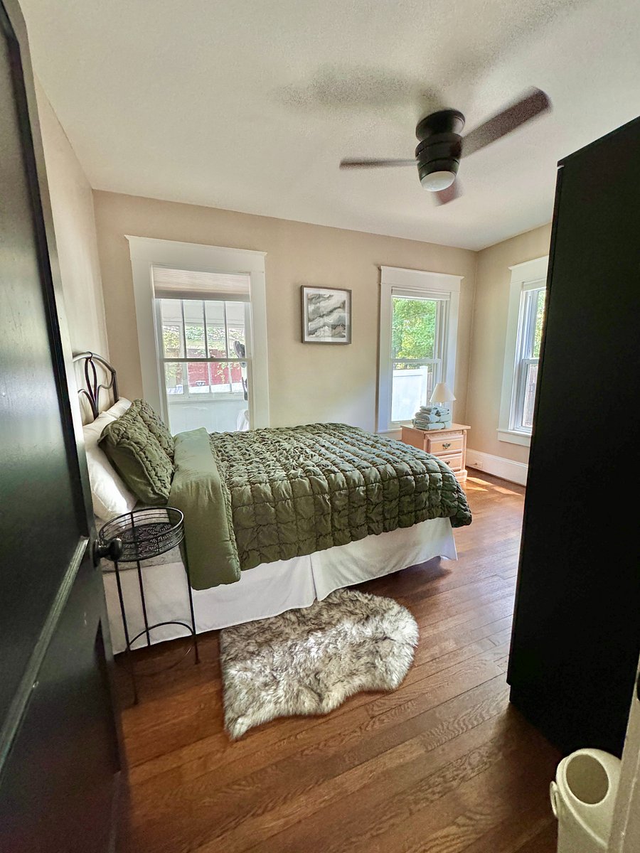 Furnished finder room for rent