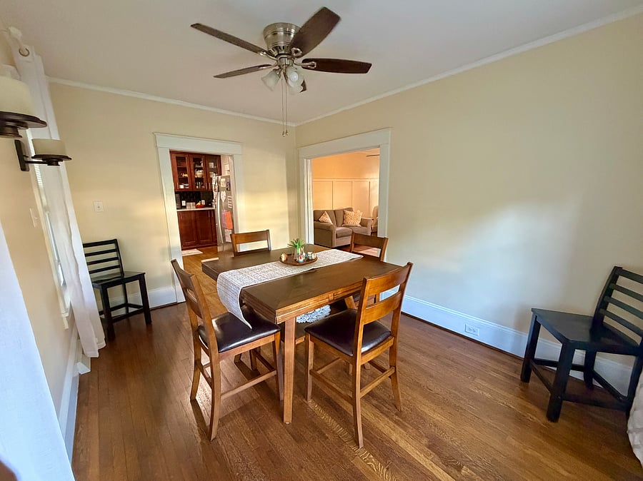 Spacious and cozy dining room