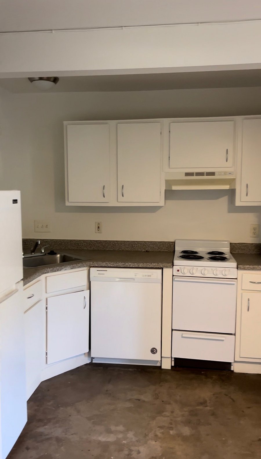 Furnished Finder property 679633_1 photo 3