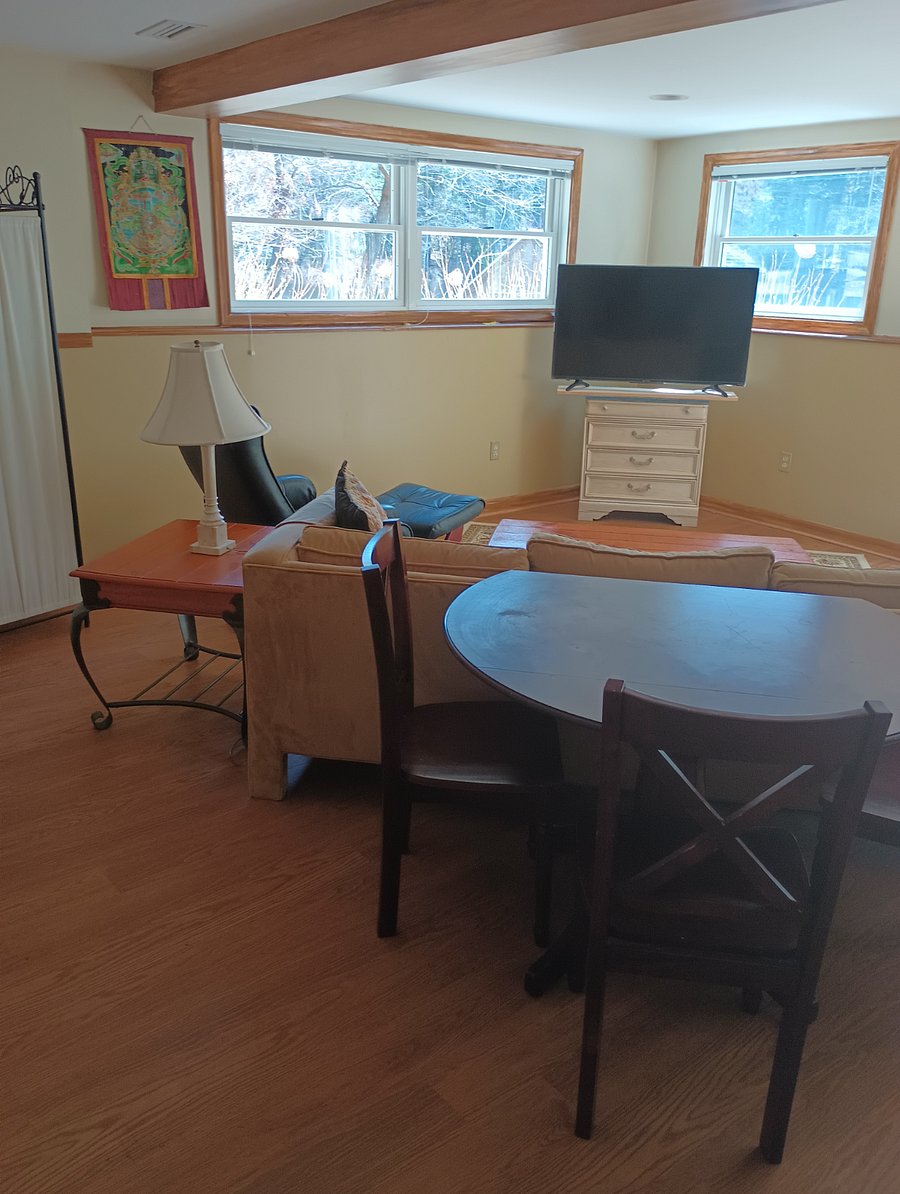 Furnished Finder property 679671_1 photo 3
