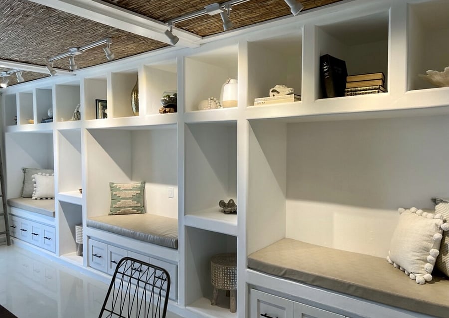 Built in wall with seating nook 