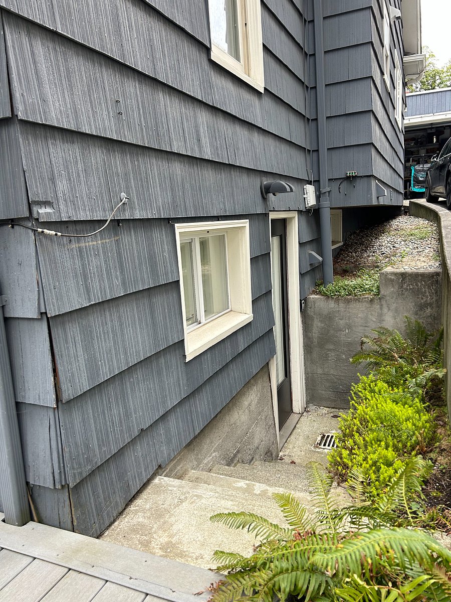 Entrance to apartment