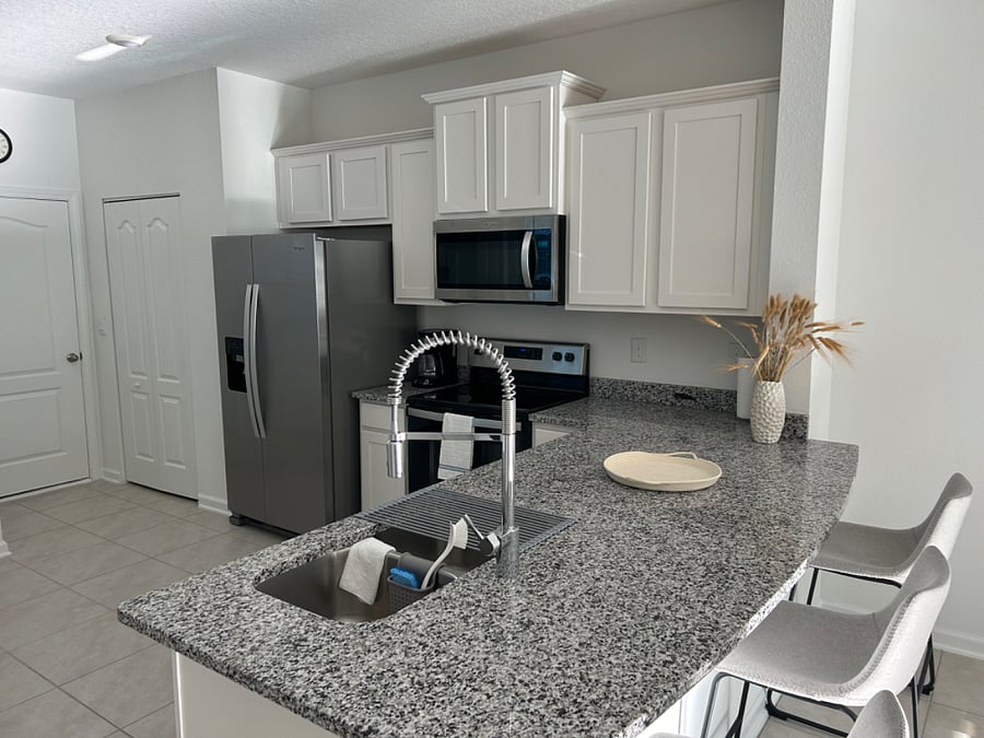Furnished Finder property 679805_1 photo 4