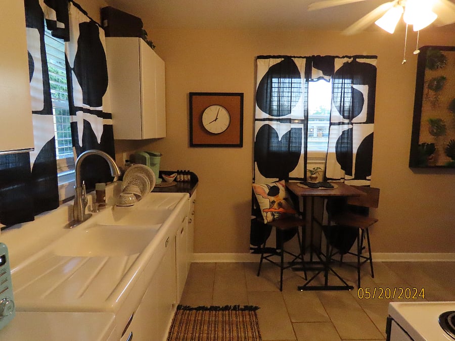Kitchen with Eat in Nook