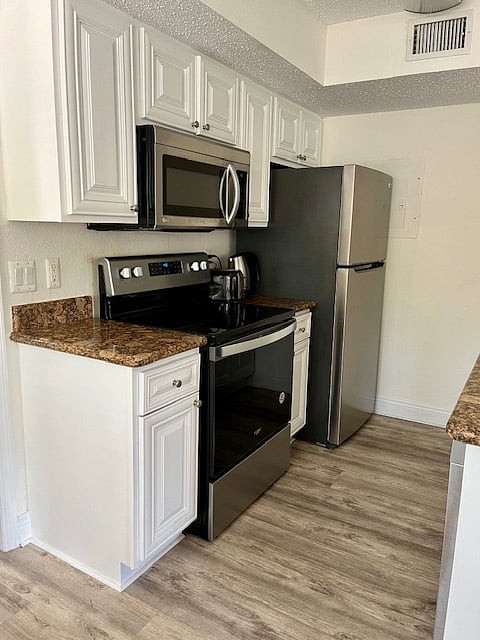 Furnished Finder property 679831_1 photo 11