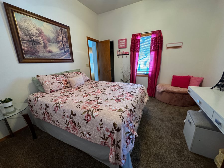 Furnished Finder property 679909_1 photo 3