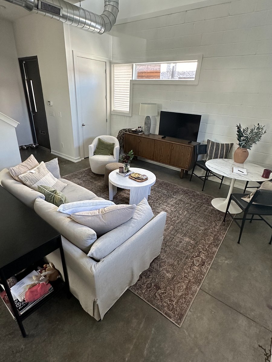 Furnished Finder property 679919_1 photo 3
