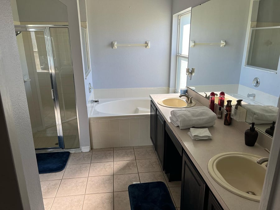 Primary suite bathroom 