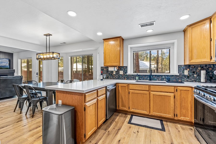 Furnished Finder property 680023_1 photo 4