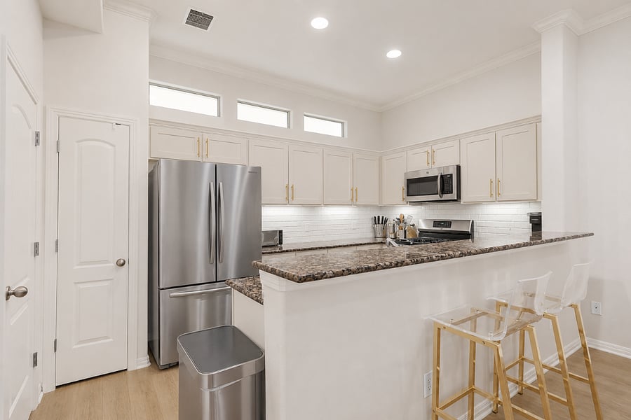 Furnished Finder property 680032_1 photo 3